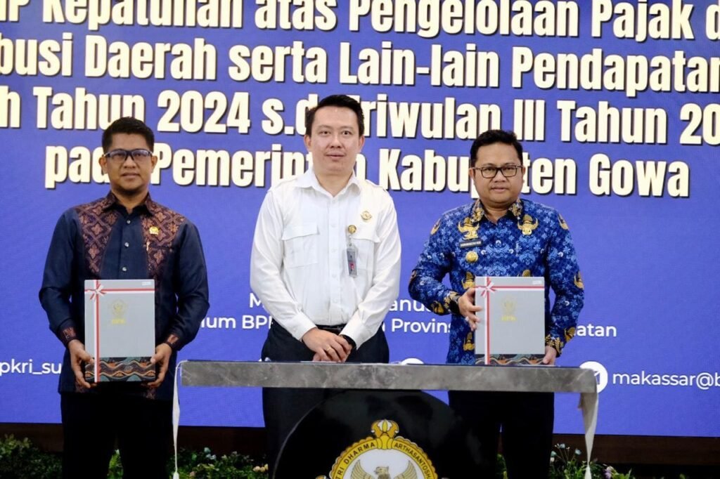 Pemkab Gowa Terima LHP Kepatuhan Pajak dan Retribusi, Hasrul Abdul Rajab: Waktu Evaluasi Tata Kelola Daerah